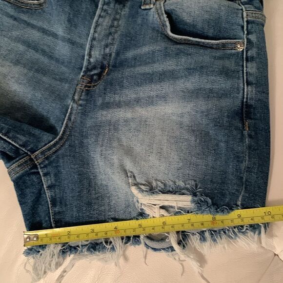 Raisen High Waisted Distressed Raw Hem Denim Shorts Size S - Picture 6 of 12